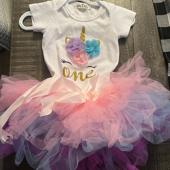 1st Birthday Unicorn Outfit - Picture 2 of 2